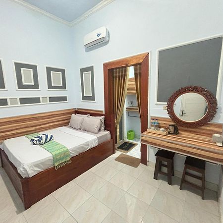 Banera Gili Homestay Gili Trawangan Exterior photo